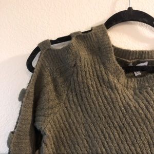 Almost Famous Green Sweater